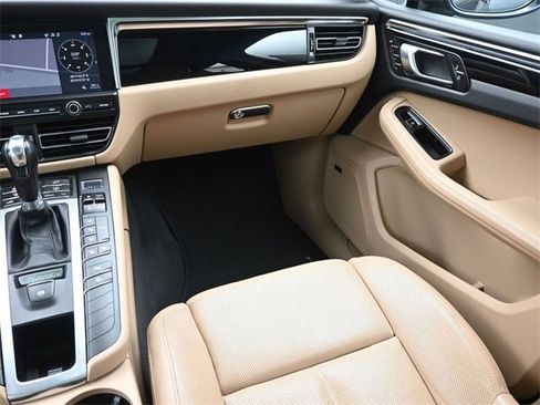 Used 2019 Porsche Macan image 25