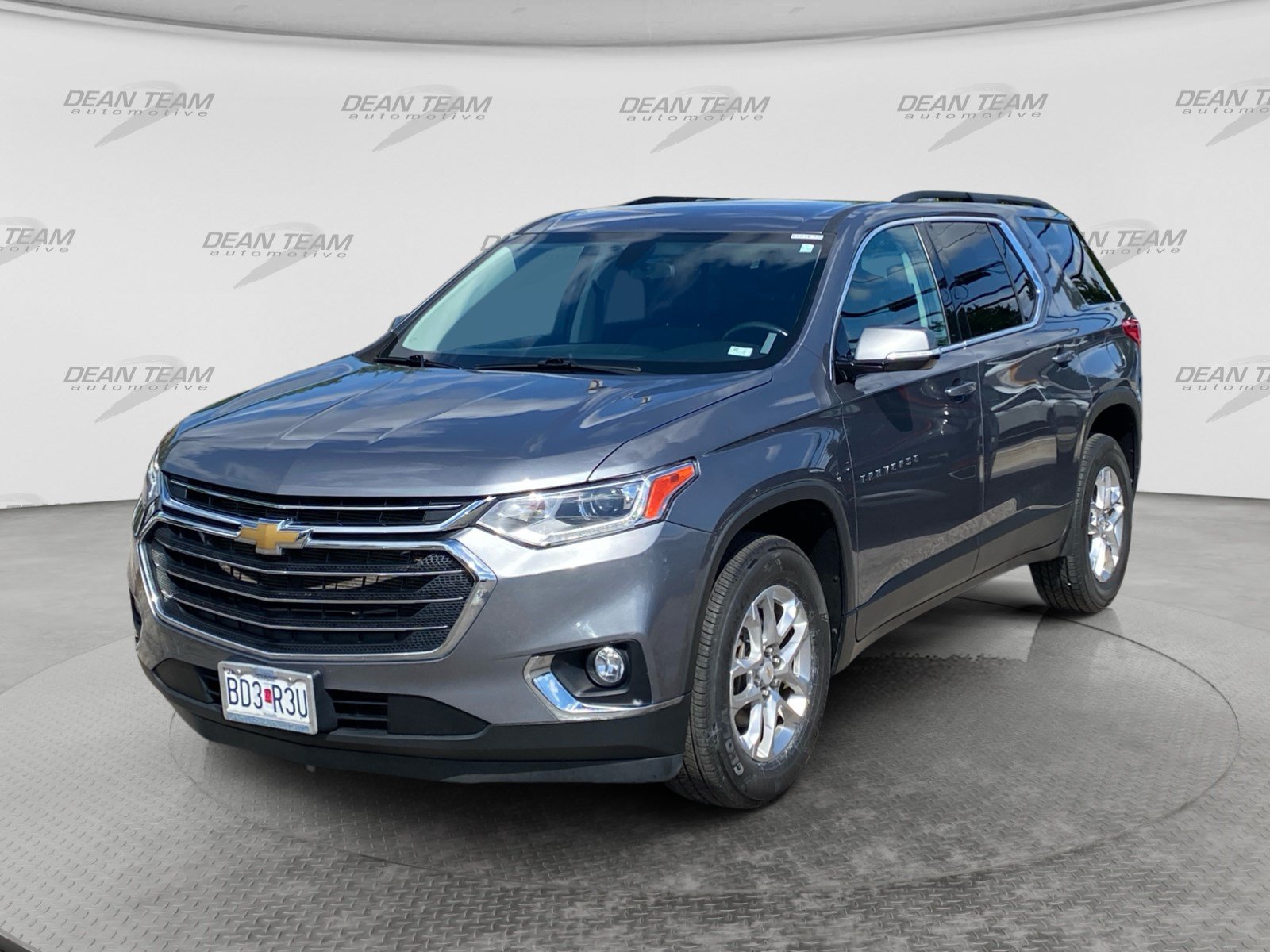 Used 2020 Chevrolet Traverse LT FWD image 3