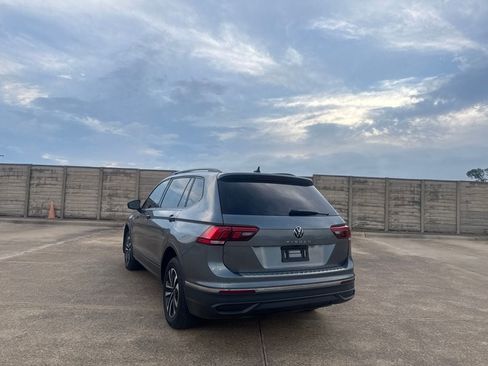 Used 2022 Volkswagen Tiguan S FWD image 17
