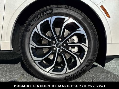 New 2026 Lincoln Nautilus Reserve image 12