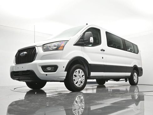 Used 2024 Ford Transit 350 XLT RWD image 35
