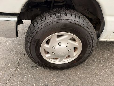 Used 2013 Ford E-250 and Econoline 250 RWD image 9