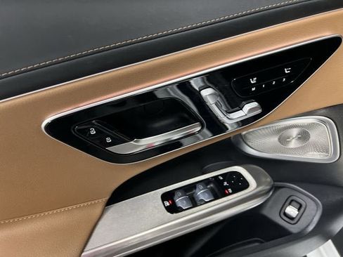 Used 2024 Mercedes-Benz CLE 300 4MATIC Cabriolet image 22