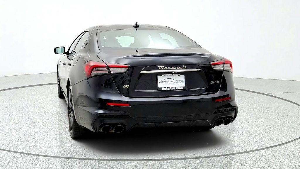 Used 2023 Maserati Ghibli Modena Q4 AWD/4WD image 6