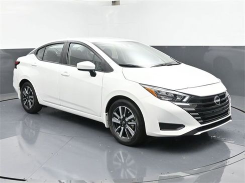 New 2025 Nissan Versa SV w/ Trunk Package image 2