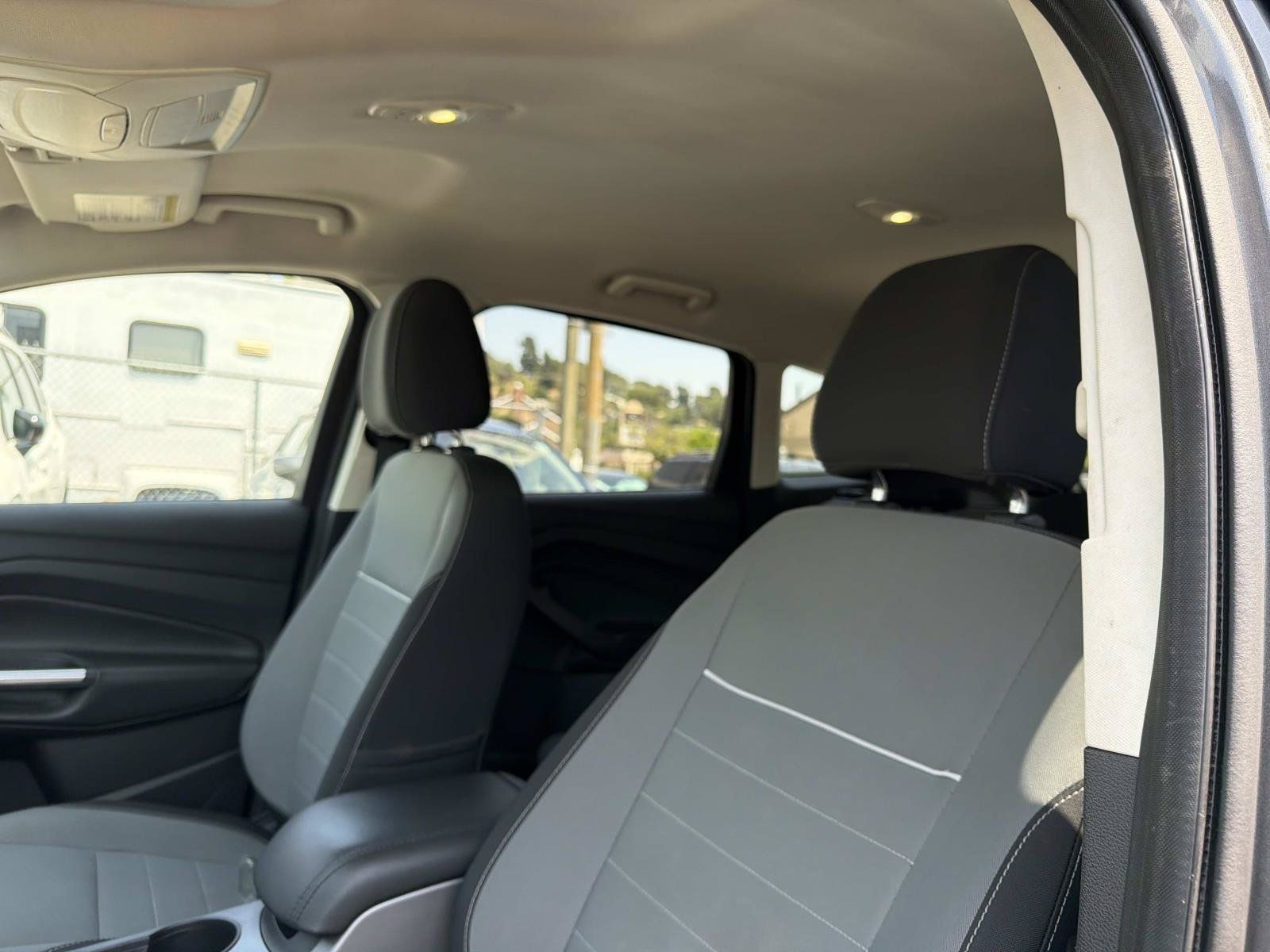 Used 2014 Ford Escape SE FWD image 15