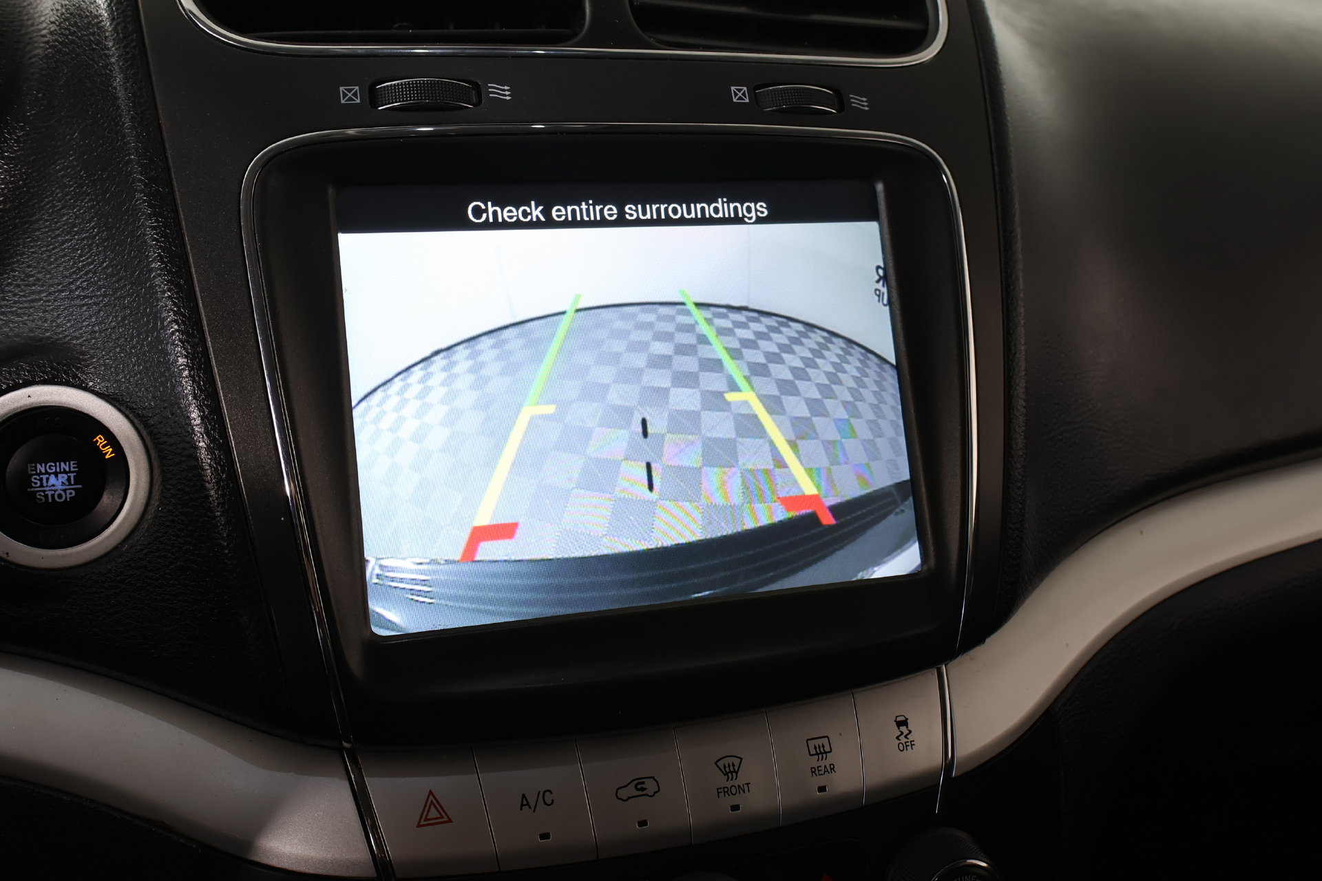 Used 2019 Dodge Journey SE FWD image 6
