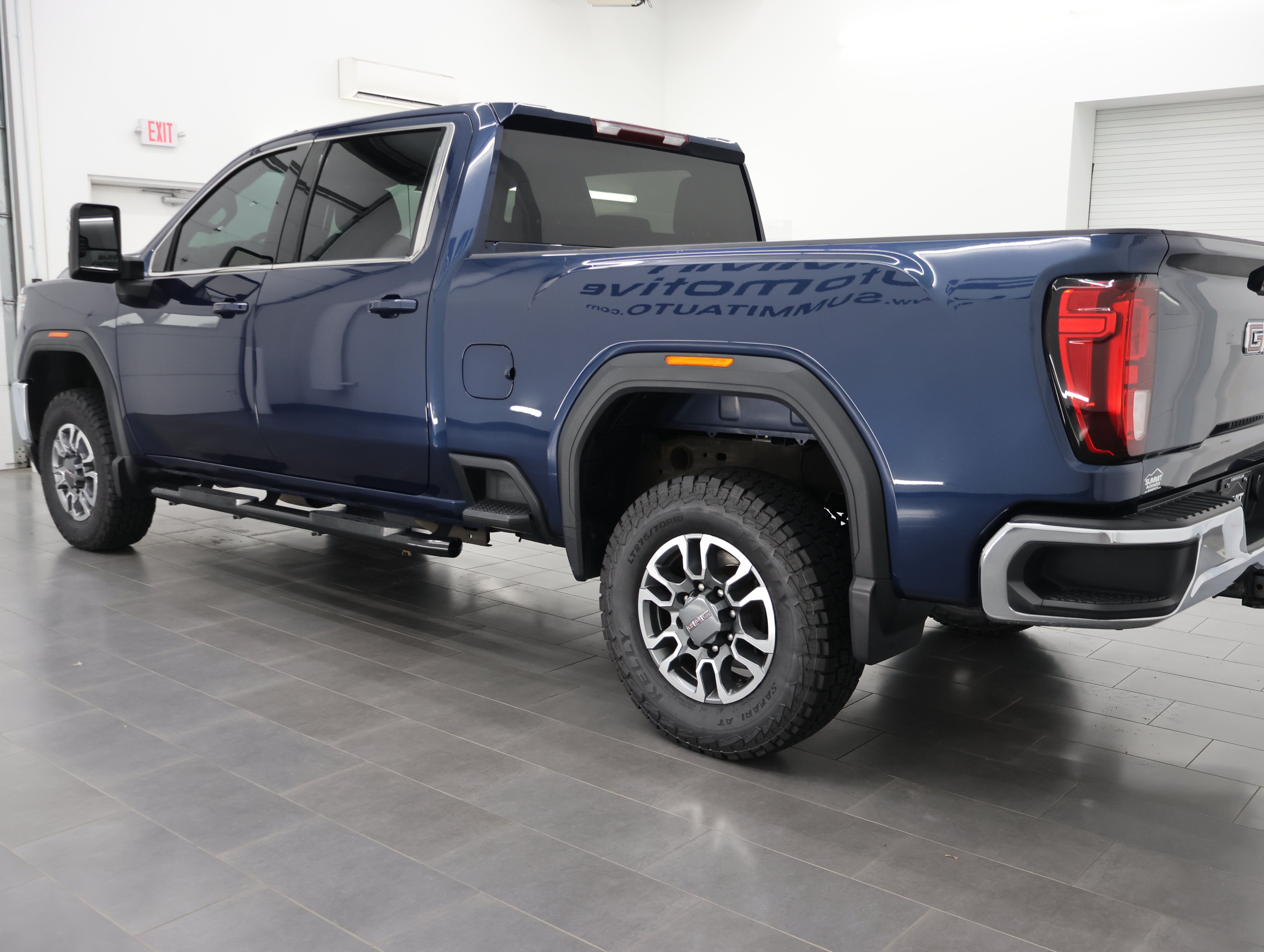 Used 2023 GMC Sierra 2500 SLE AWD/4WD image 6