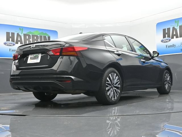 Used 2025 Nissan Altima 2.5 SV FWD image 21