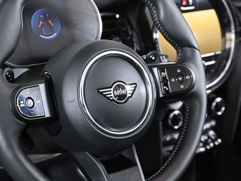 Used 2024 MINI Cooper S image 17