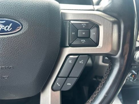 Used 2018 Ford F150 Platinum w/ Equipment Group 701A Luxury AWD/4WD image 14