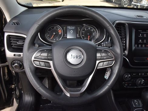 Used 2021 Jeep Cherokee Latitude image 22
