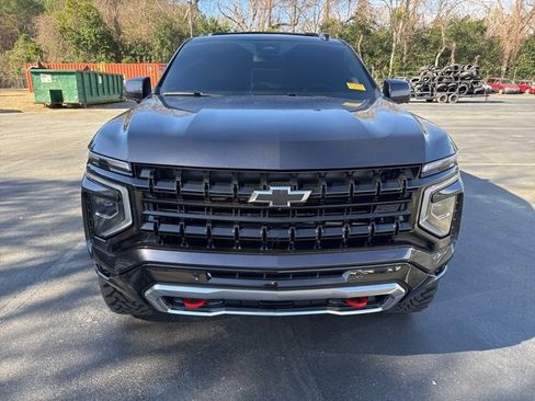 Used 2025 Chevrolet Tahoe Z71 w/ Comfort Package image 8