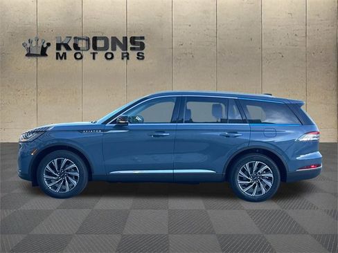 New 2026 Lincoln Aviator Premiere image 2
