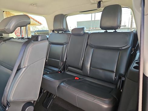 Used 2025 Ford Expedition Active image 9