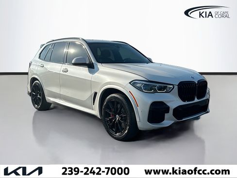 Used 2022 BMW X5 M50i w/ Executive Package image 7
