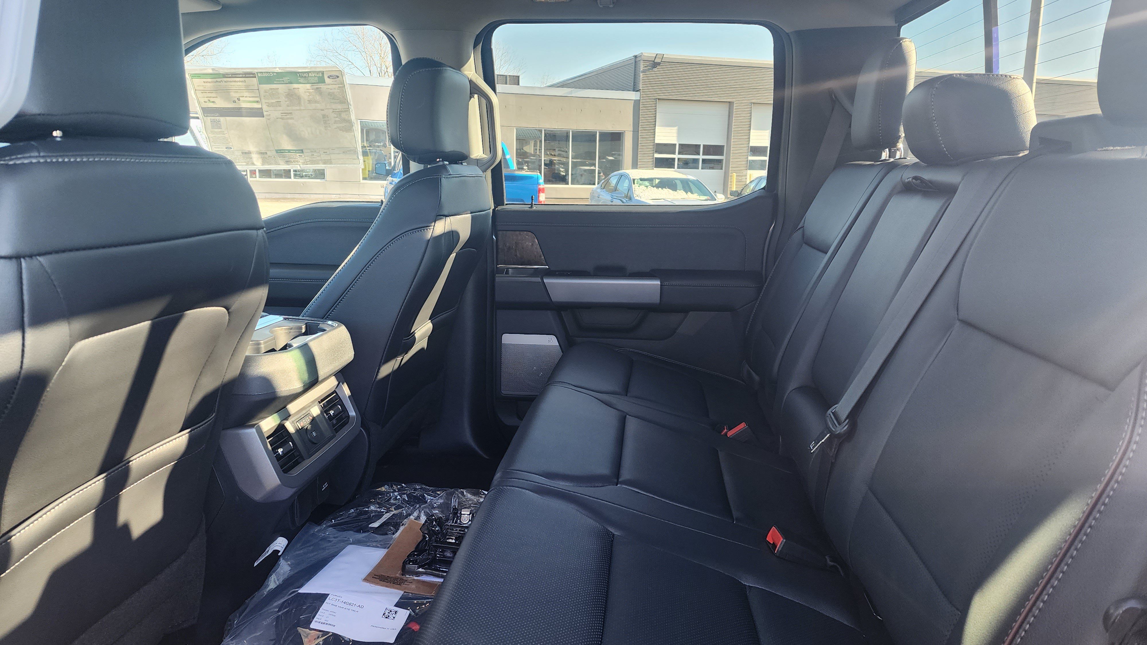 Used 2024 Ford F250 Lariat w/ Lariat Ultimate Package AWD/4WD image 10