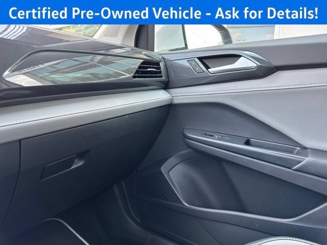 Certified 2023 Volkswagen Taos SEL AWD/4WD image 18