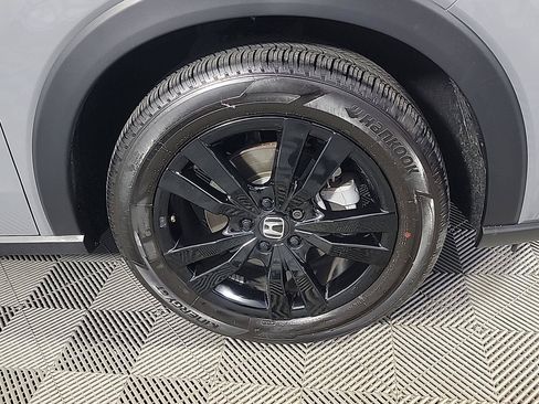 Certified 2026 Honda HR-V Sport image 3