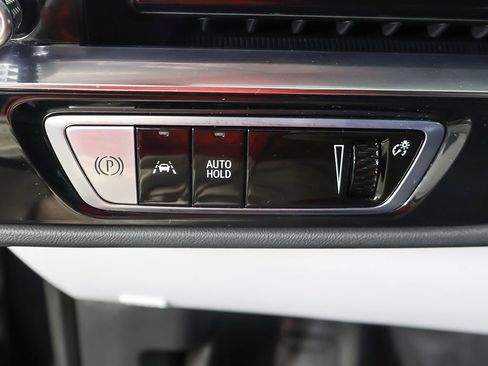 Used 2024 Cadillac Lyriq Sport RWD image 42