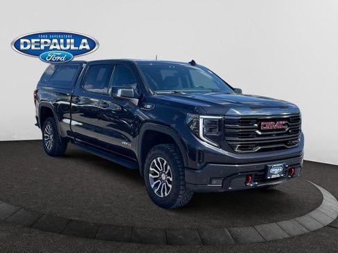 Used 2023 GMC Sierra 1500 AT4 w/ Technology Package AWD/4WD image 9