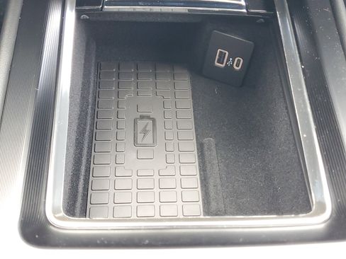 New 2026 Lincoln Corsair Premiere image 23