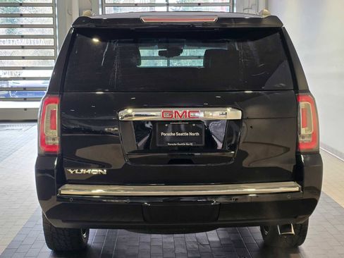 Used 2015 GMC Yukon Denali image 4