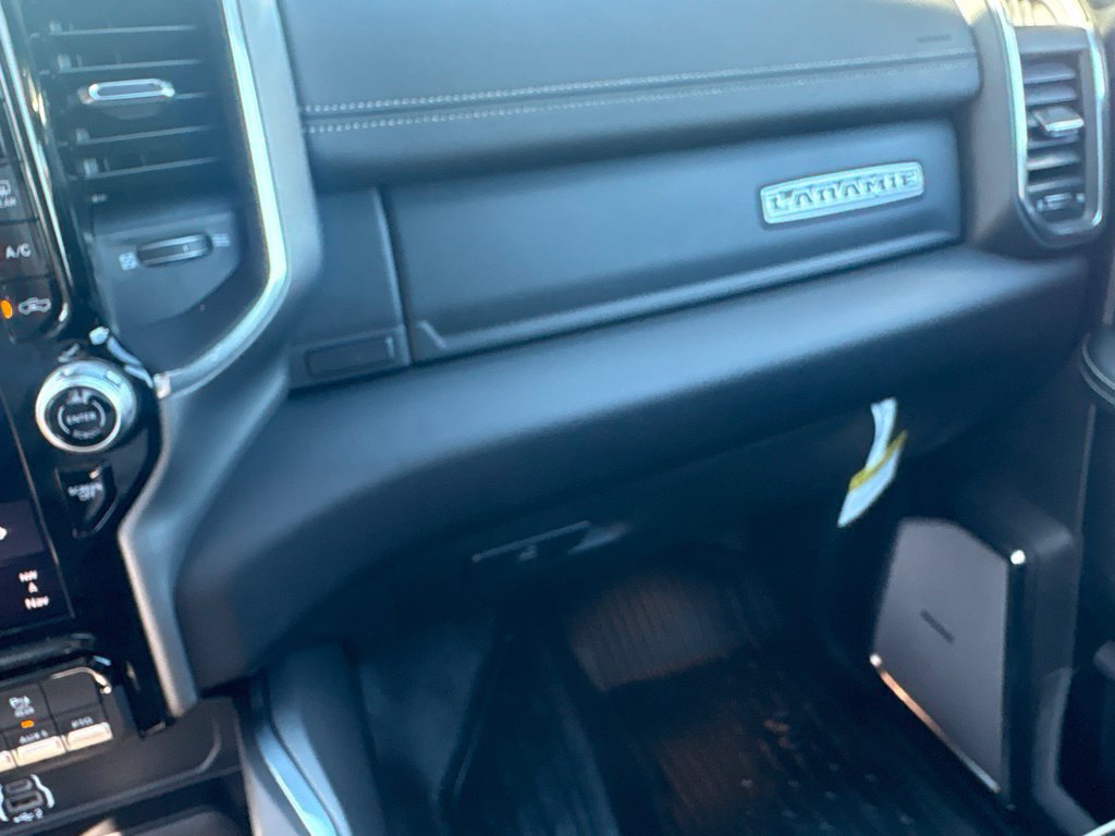 New 2027 RAM 3500 Big Horn w/ Laramie Trim Package AWD/4WD image 24