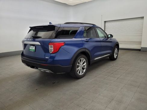 Used 2020 Ford Explorer XLT w/ Equipment Group 202A AWD/4WD image 9