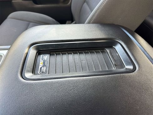 Used 2017 GMC Sierra 1500 SLE w/ SLE Value Package image 27