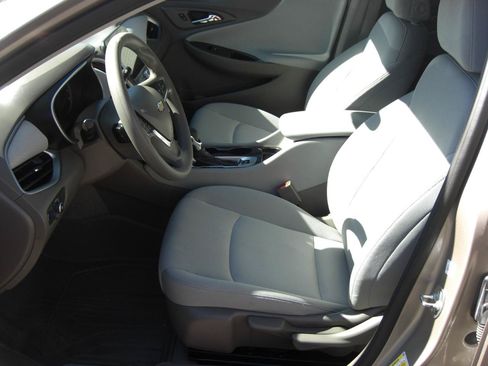 Used 2024 Chevrolet Malibu LS FWD image 18