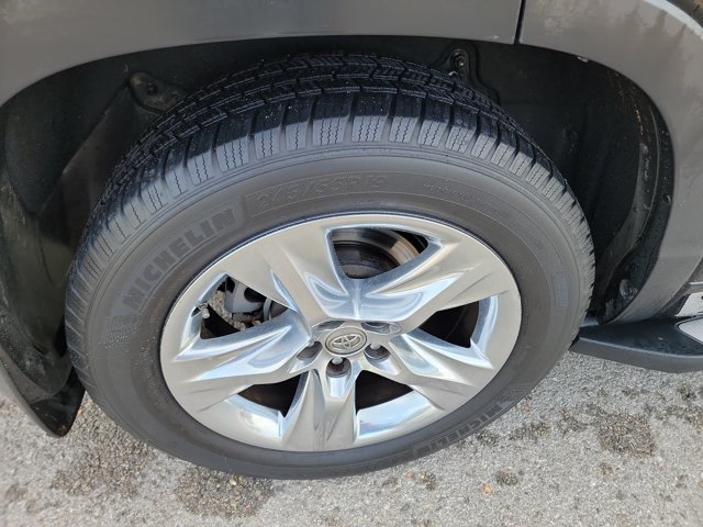 Used 2015 Toyota Highlander Limited Platinum FWD image 12