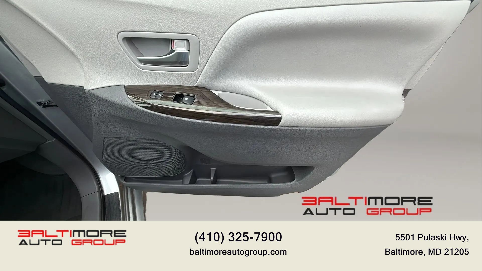 Used 2019 Toyota Sienna XLE Premium FWD image 20