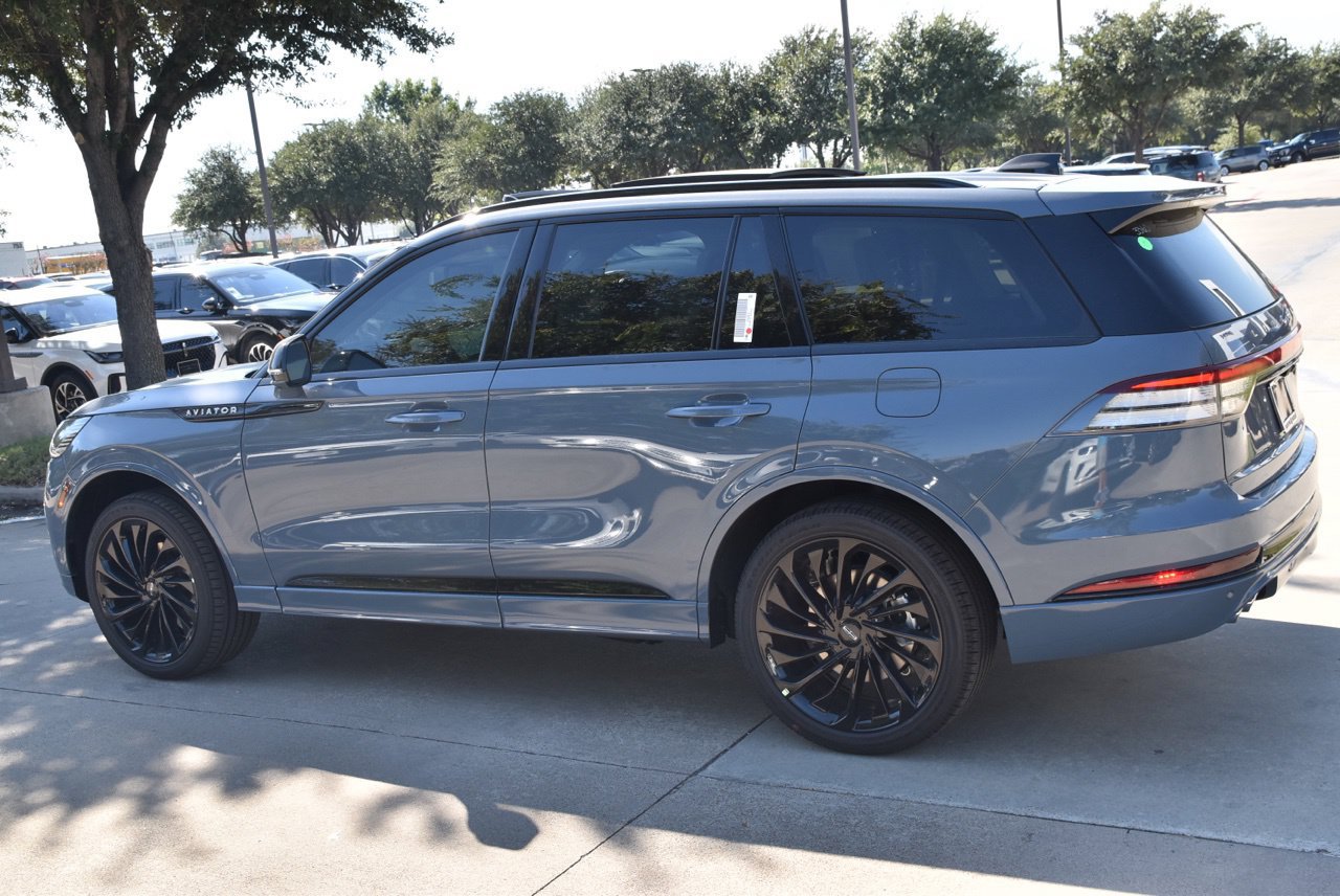 New 2027 Lincoln Aviator Reserve AWD/4WD image 10