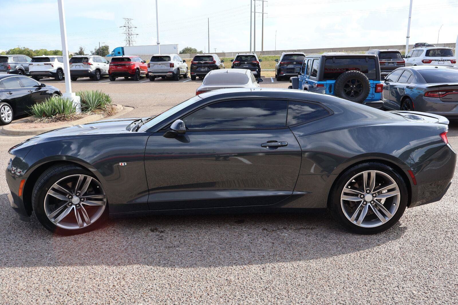 Used 2018 Chevrolet Camaro LT RWD image 6