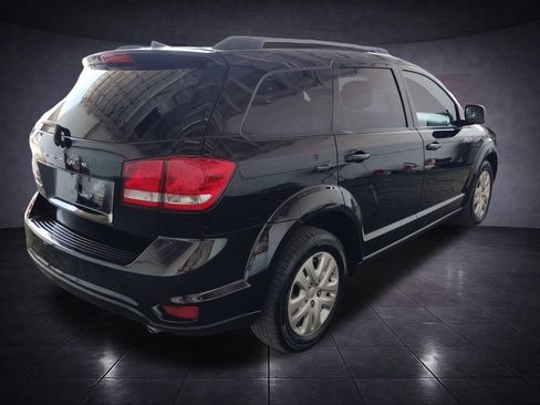 Used 2018 Dodge Journey SXT w/ Connectivity Group FWD image 5
