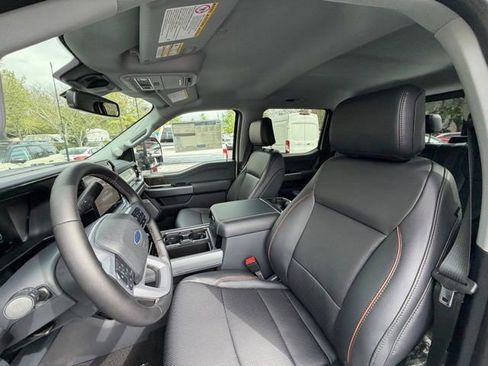 New 2026 Ford F250 Lariat w/ Chrome Package image 15