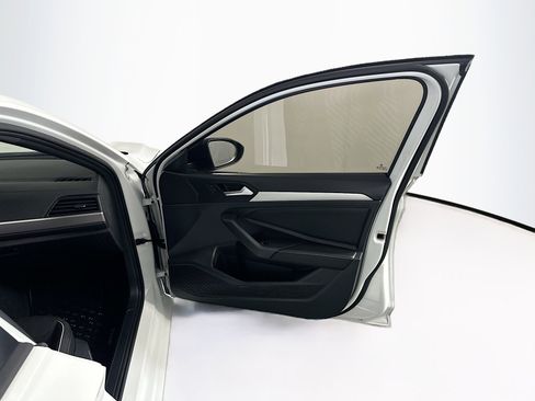 Used 2023 Volkswagen Jetta Sport image 30