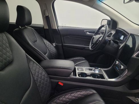 Used 2024 Ford Edge Titanium image 21