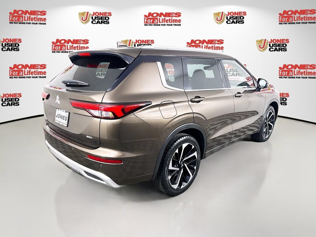 Used 2023 Mitsubishi Outlander SEL AWD/4WD image 16