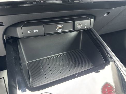 New 2026 Kia Niro EX image 5