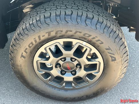 New 2026 Toyota Tacoma SR5 RWD image 11