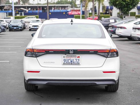 Used 2025 Honda Accord SE image 8