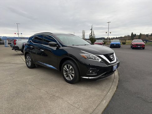 Used 2018 Nissan Murano SV image 7