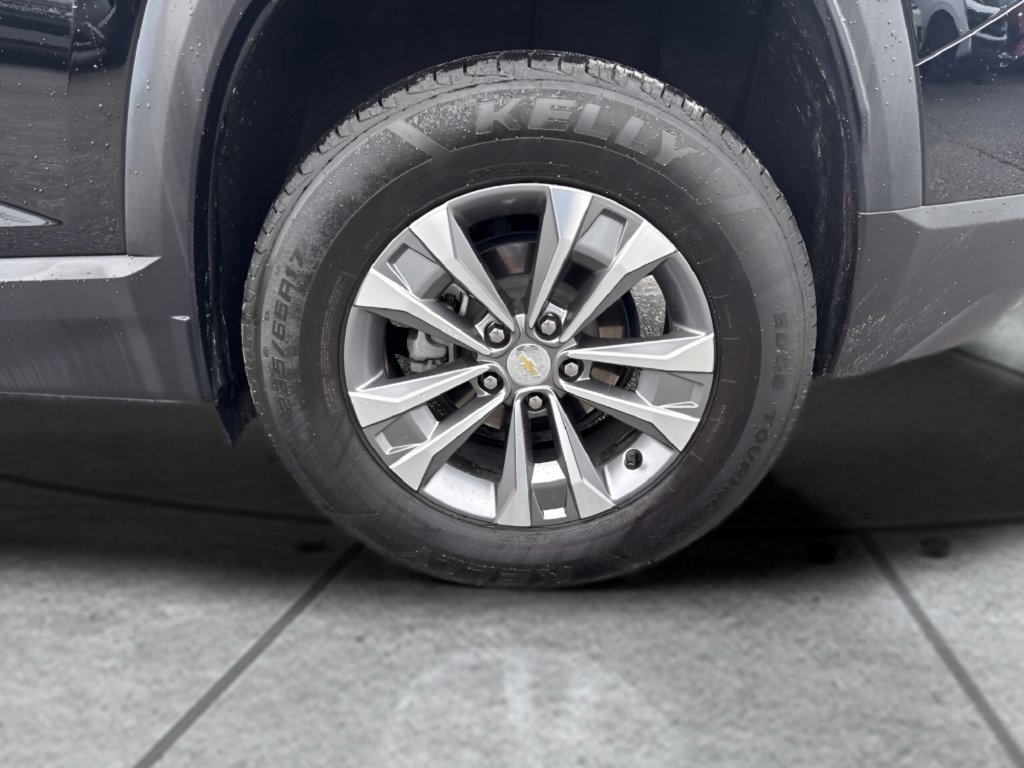Used 2025 Chevrolet Equinox LT AWD/4WD image 23