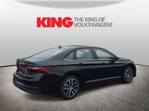 New 2026 Volkswagen Jetta SE image 3