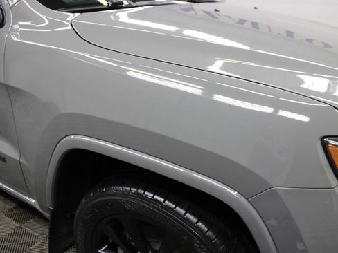Used 2021 Jeep Grand Cherokee Altitude AWD/4WD image 34