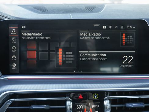 Used 2023 BMW X5 sDrive40i w/ Premium Package image 11