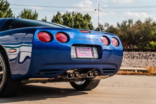 Used 2003 Chevrolet Corvette Coupe w/ Preferred Equipment Group RWD image 53