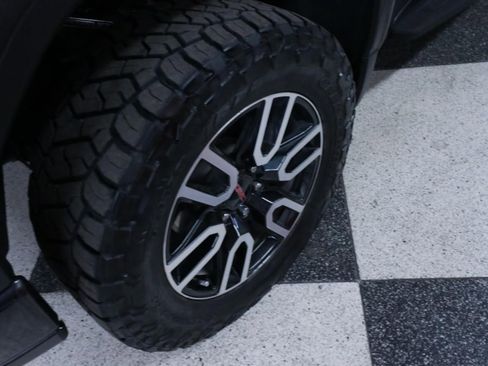 Used 2022 GMC Sierra 1500 AT4 w/ AT4 Preferred Package image 43